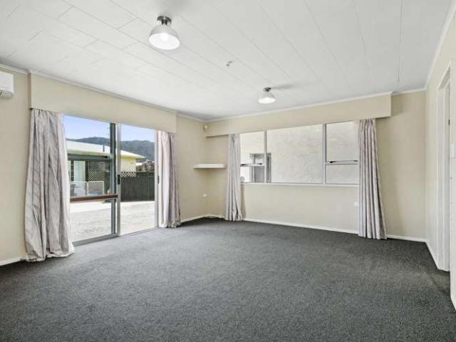 House for sale in Days Bay, Wellington