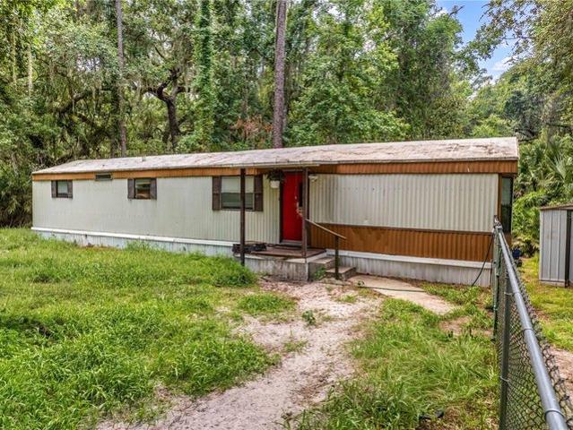 House for sale in Lake Panasoffkee, Florida