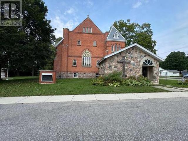 House for sale in Howick, Ontario