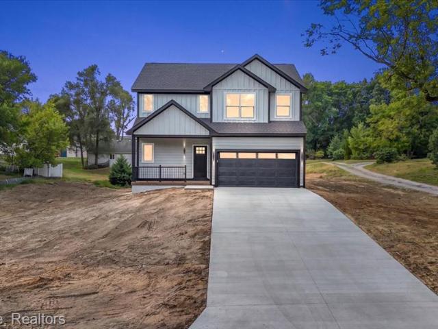 House for sale in Waterford, Michigan