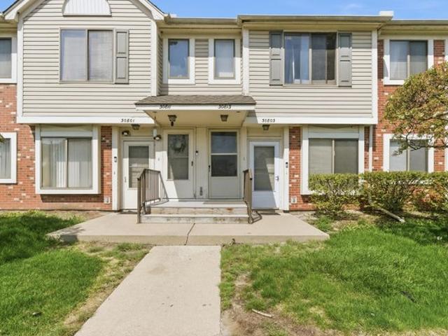Condo for sale in Roseville, Michigan