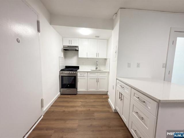 House for sale in Fort Lee, New Jersey