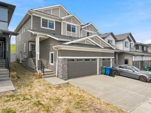 House for sale in Airdrie, Alberta