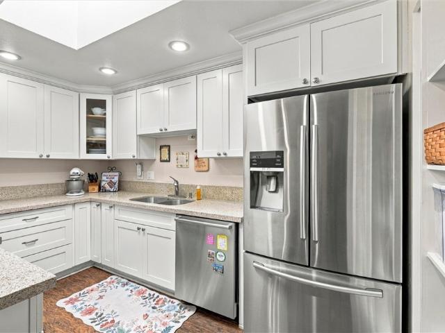 Condo for sale in Laguna Woods, Orange County