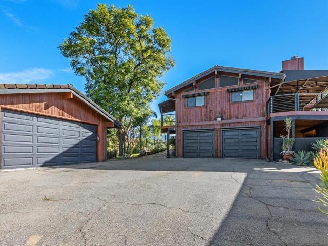 House for sale in Valley Center, California