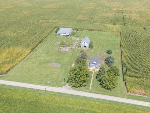 House for sale in La Moille, Bureau County