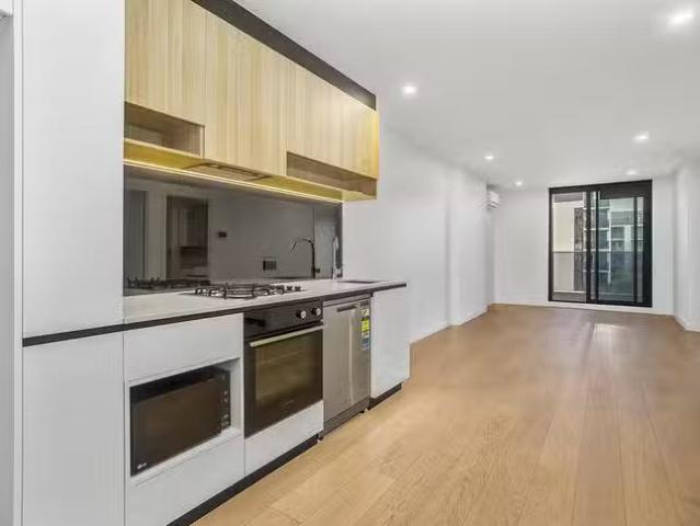 Apartment for rent in Spotswood, Victoria