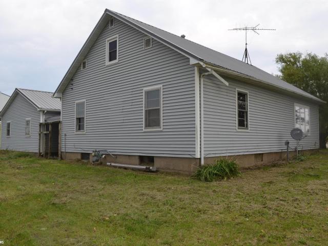 House for sale in Mahaska, Iowa