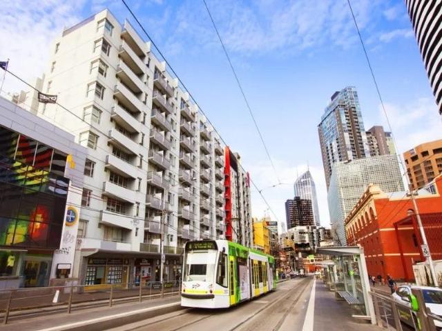 Apartment for rent in Carlton
