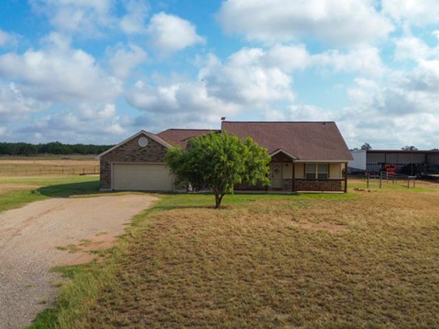 House for sale in Jourdanton, Texas