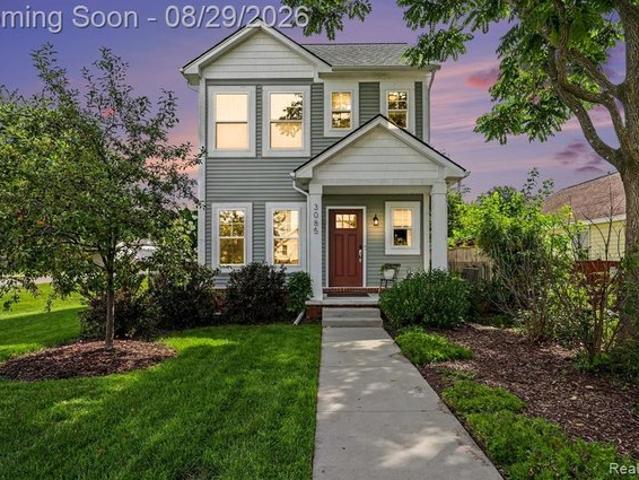 House for sale in Rochester Hills, Michigan