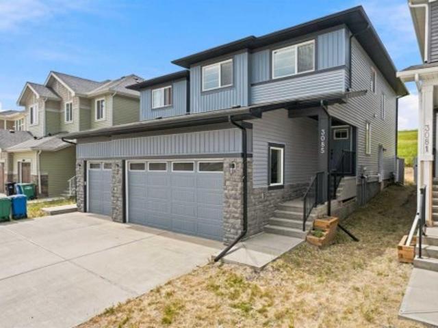 House for sale in Airdrie, Alberta