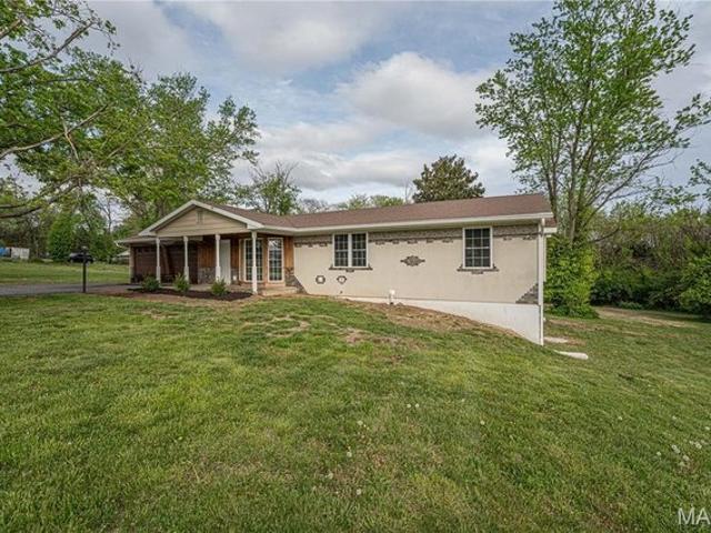 House for sale in Villa Ridge, Missouri