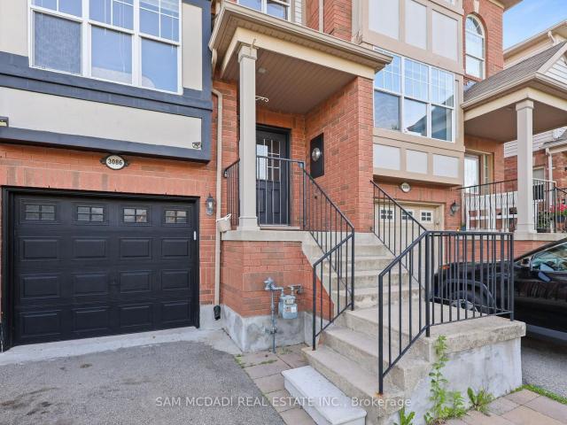 Townhouse for rent in Woburn, Ontario