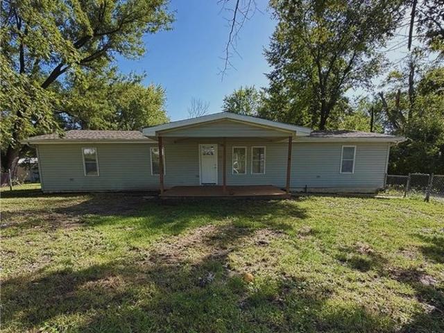 House for sale in Lawson, Ray County