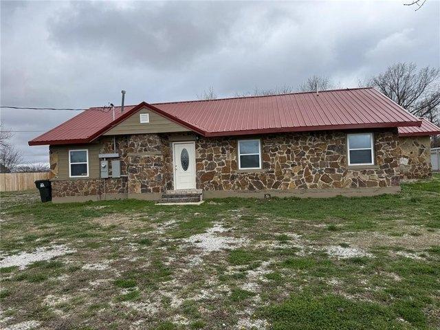 House for sale in Barry, Missouri