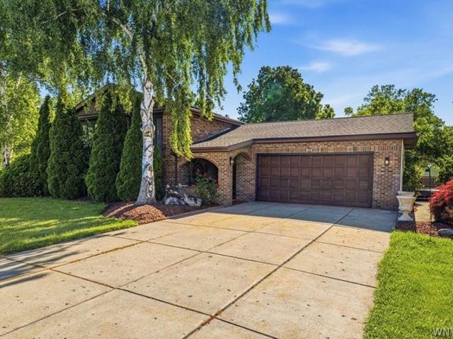 House for sale in Niagara, New York