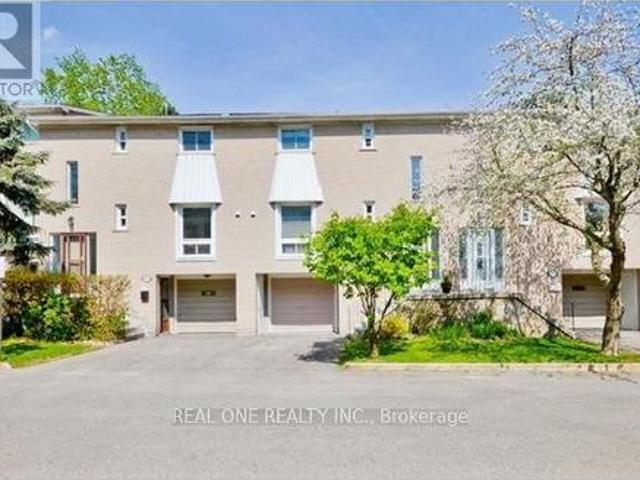Townhouse for rent in Woburn, Ontario