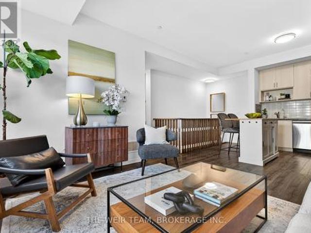 Townhouse for sale in Woburn, Ontario