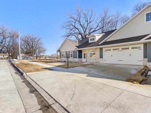 Condo for sale in Cerro Gordo, Iowa