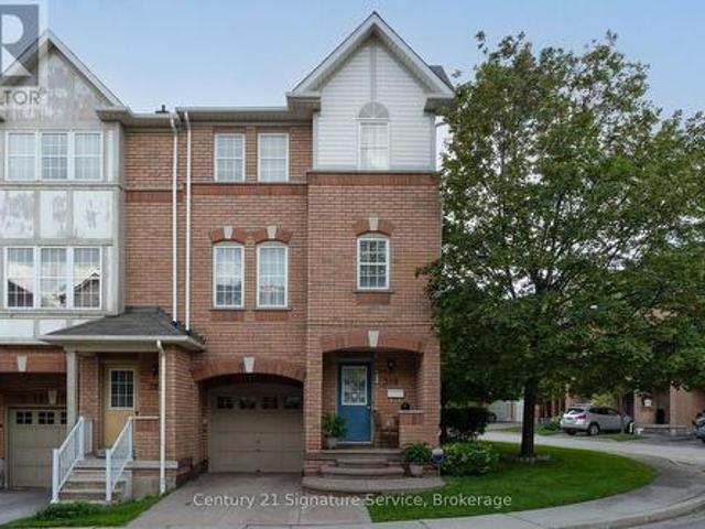 Townhouse for sale in Mississauga, Ontario