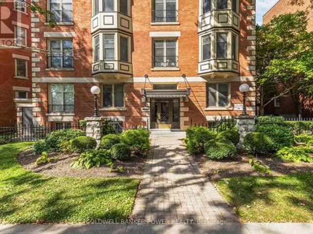 Condo for sale in Arva, Ontario