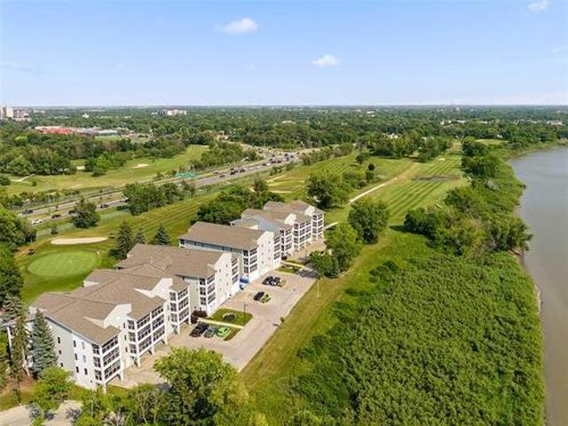 Condo for sale in Kingston Crescent, Winnipeg