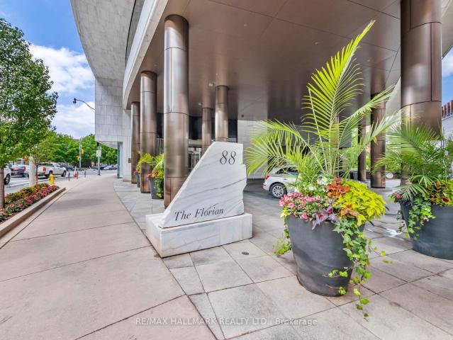 Condo for sale in Woburn, Ontario