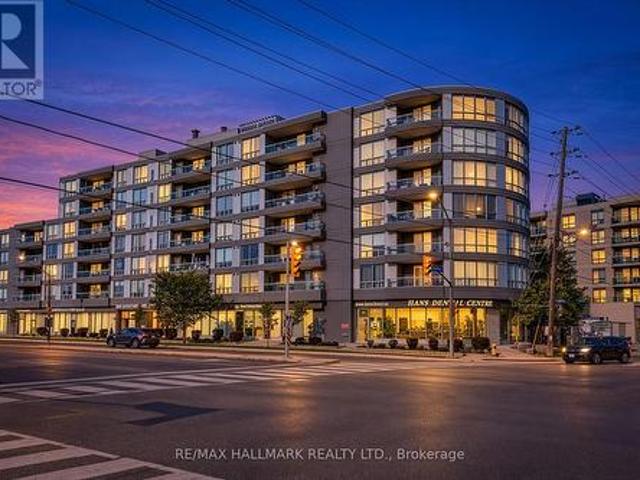Condo for sale in York Centre, Toronto