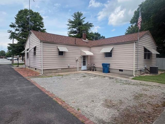House for sale in Benton, Illinois