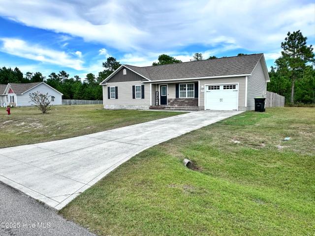 House for sale in Hubert, Onslow County