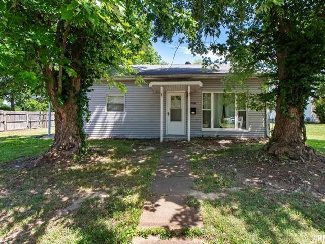 House for sale in Carterville, Illinois