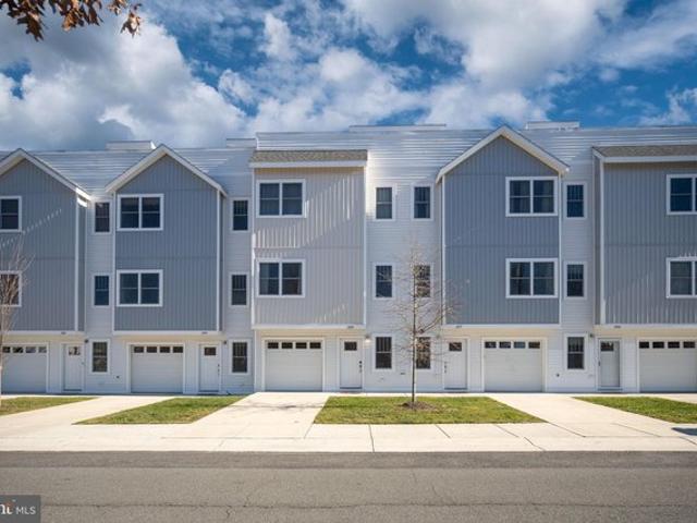 Townhouse for sale in Virginia