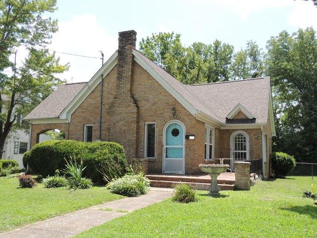 House for sale in Mayfield, Kentucky