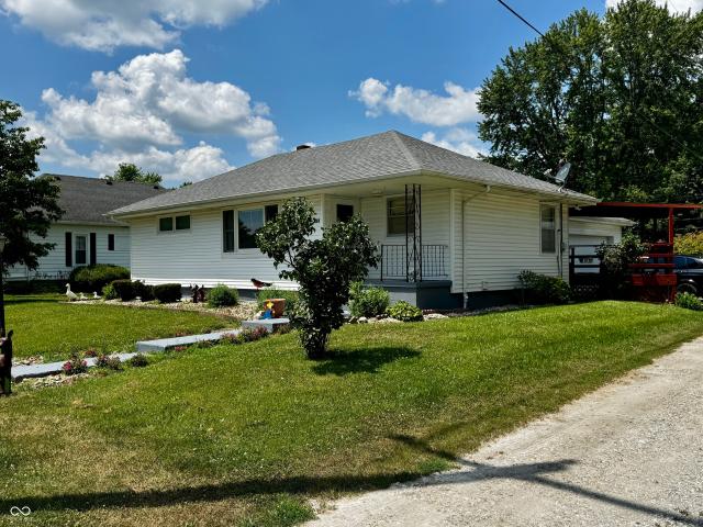 House for sale in Linden, Indiana