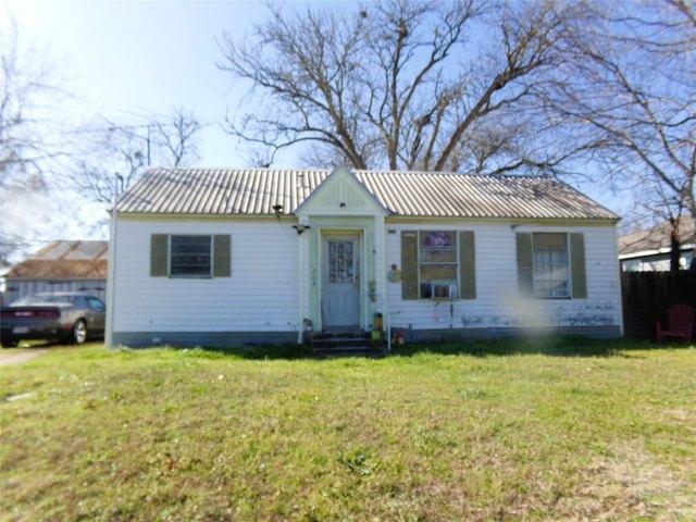 House for sale in Weimar, Texas