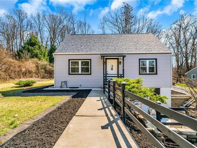House for sale in Turtle Creek, Pennsylvania