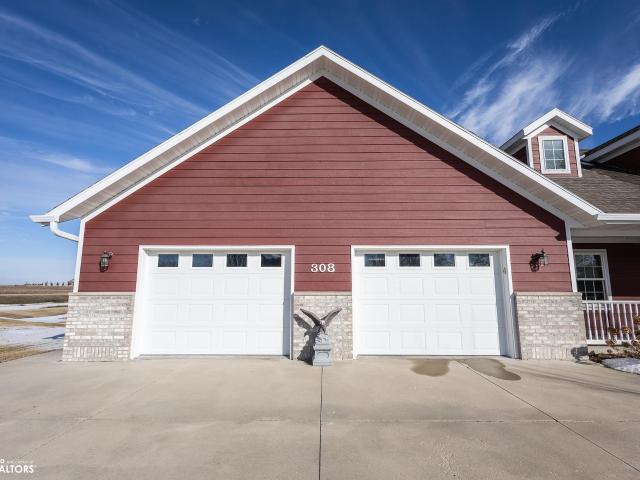 House for sale in Belmond, Iowa