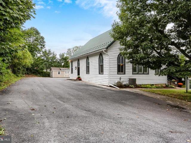 House for sale in Burnham, Pennsylvania
