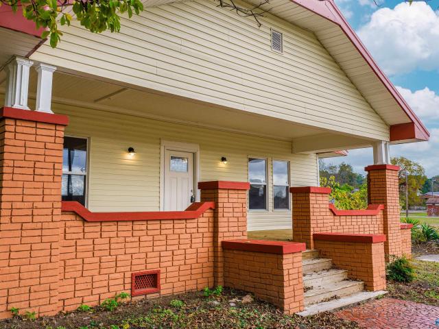 House for sale in Etowah, Alabama