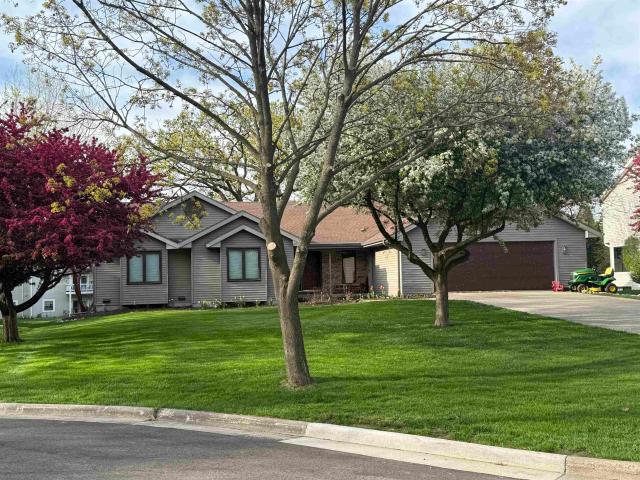 House for sale in Cottage Grove, Wisconsin