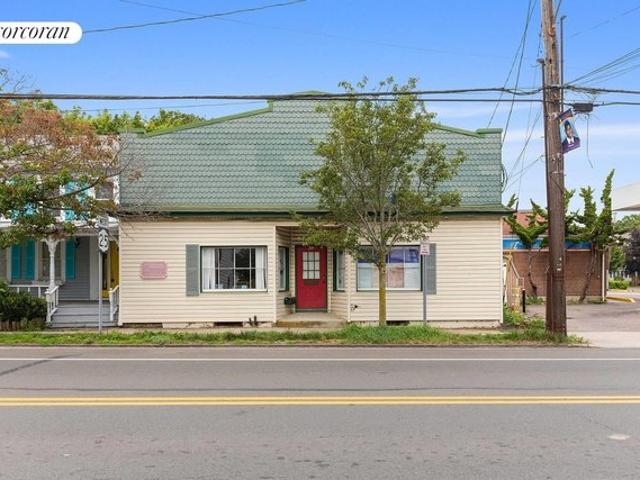 House for sale in Argyle, New York