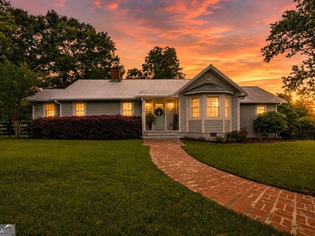 House for sale in Newnan, Georgia