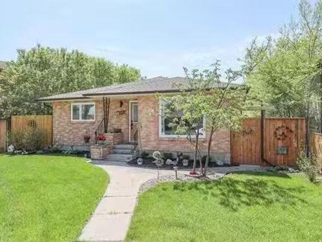 House for sale in East St. Paul, Manitoba