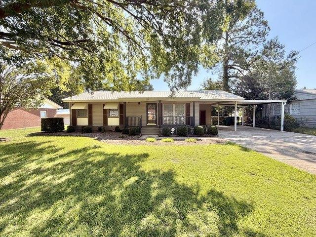 House for sale in Worth, Georgia