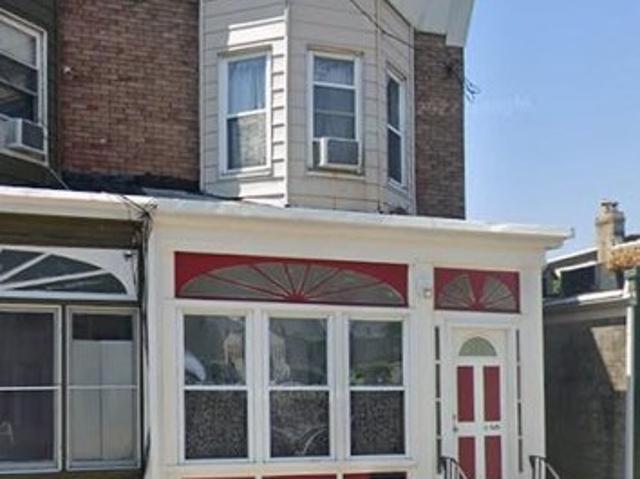 Townhouse for sale in Gloucester City, New Jersey