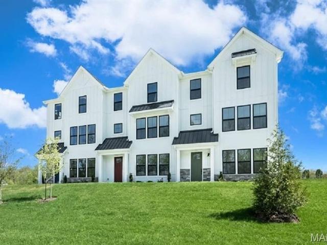 Townhouse for sale in Chesterfield, Missouri