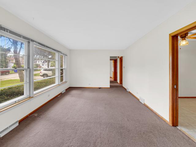 House for sale in Glen Ellyn, Illinois