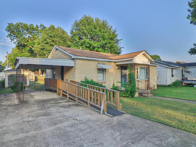 House for sale in Ark