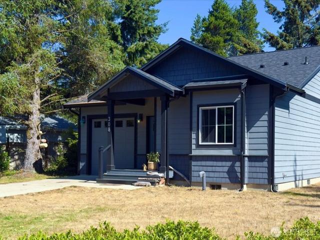 House for sale in Ocean Shores, Washington